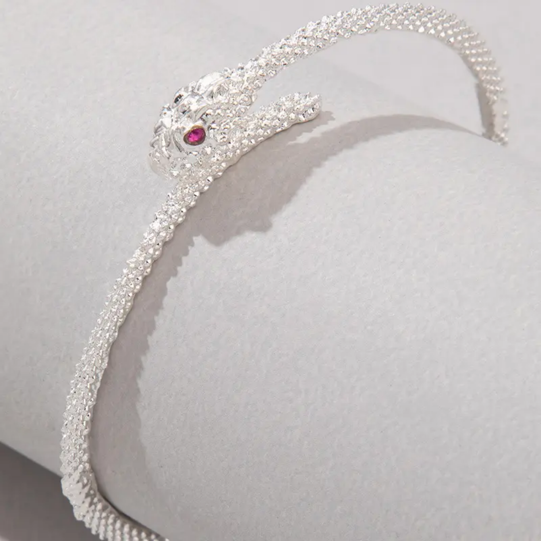 Yu Fashions Silver Snake High Fashion Animal Korean Adjustable Bracelet