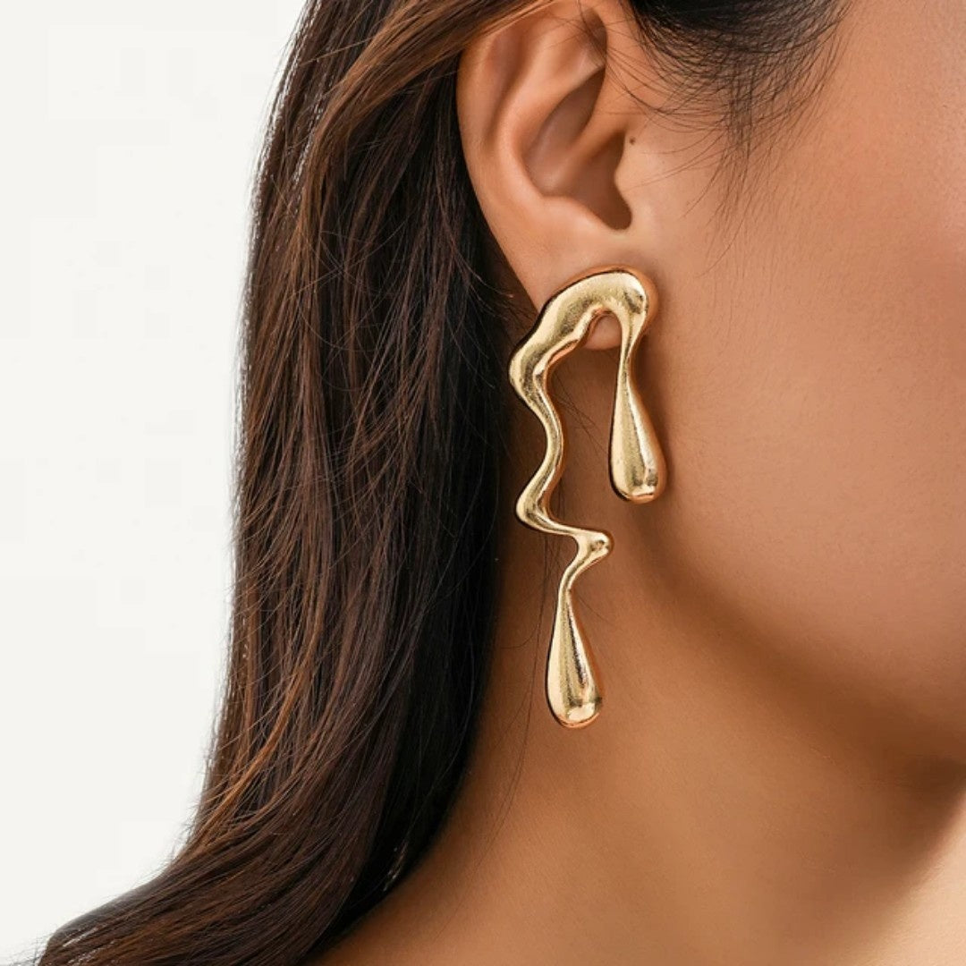YU Fashions Irregular Creative Liquid water drop Vintage Gold Geometric Long Metal exaggerated Fashionable Korean earrings Pair