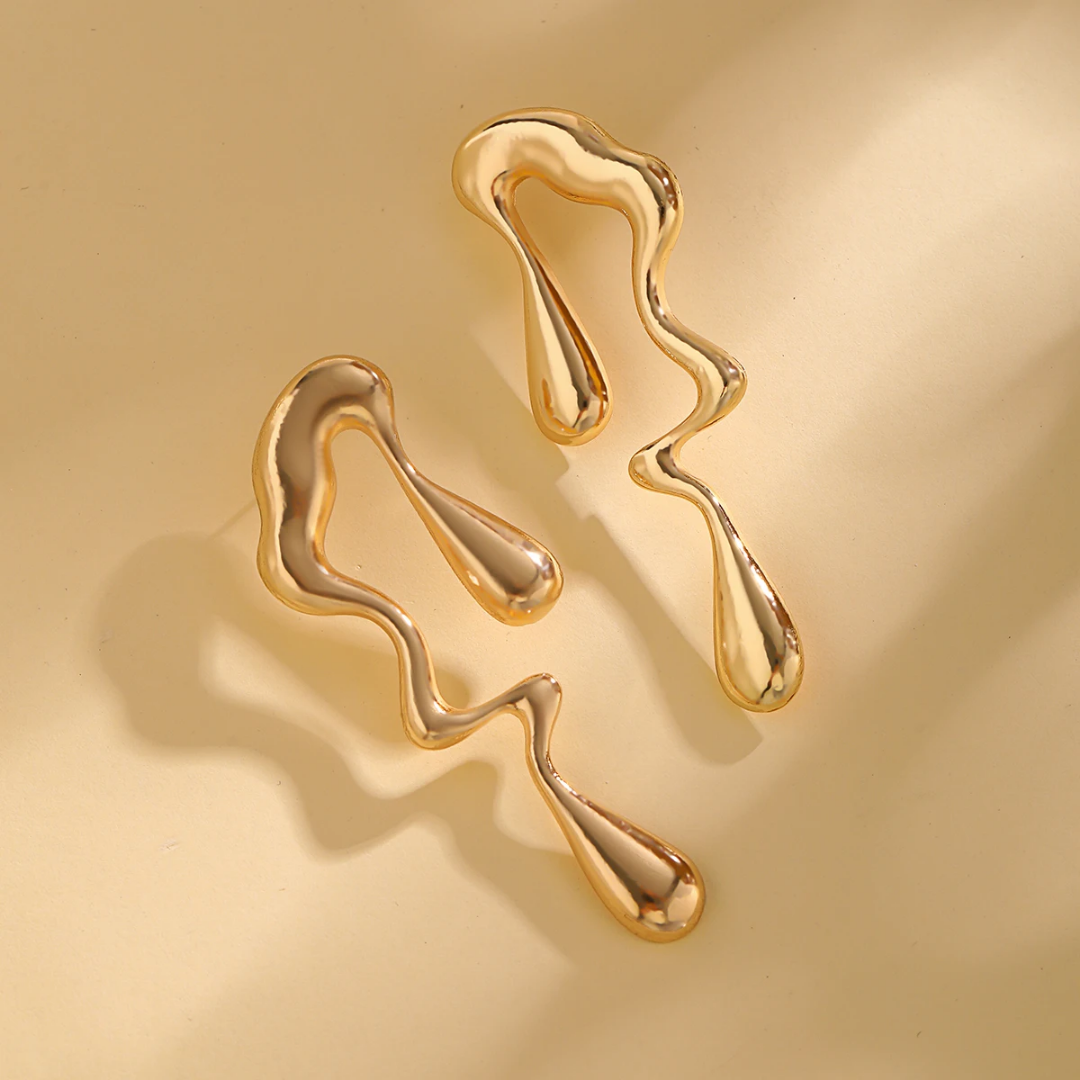 YU Fashions Irregular Creative Liquid water drop Vintage Gold Geometric Long Metal exaggerated Fashionable Korean earrings Pair