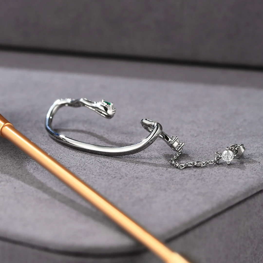 Yu Fashions Silver Snake Chain Korean Single Pc Punk High Fashion EarHook Ear Crawler Earrings