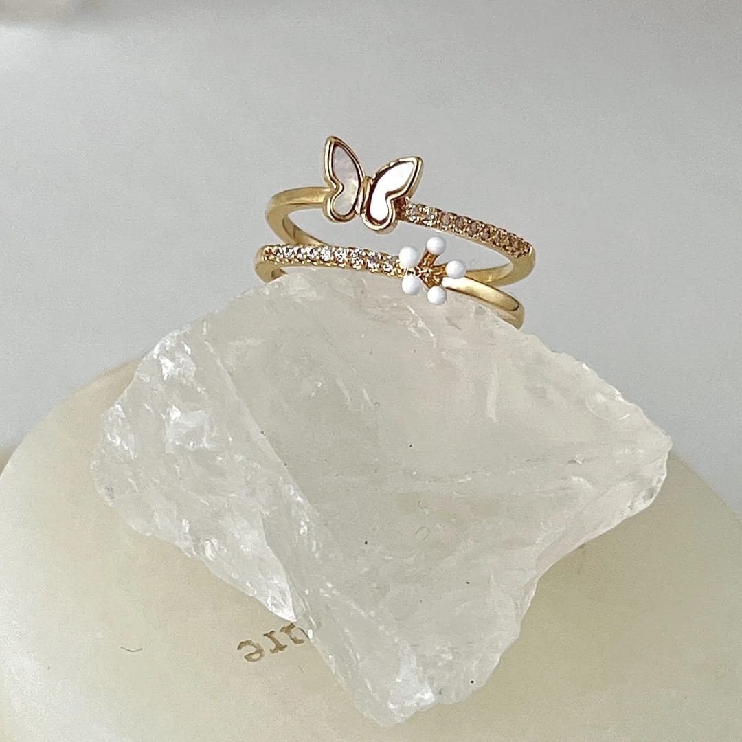 Yu Fashions Adjustable Butterfly Flower Cute High Fashion Golden Korean Ring