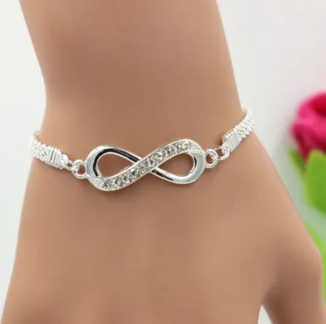 Yu Fashions Infinity Silver Korean High Fashion Bracelet