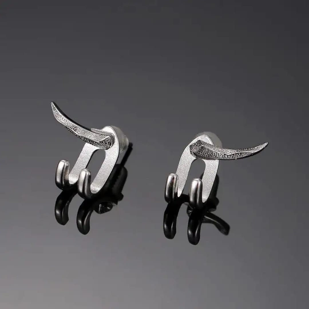 Yu Fashions Unisex High Fashion Tick Bird Stud Detachble Charm Punk Pring Korean Earrings Pair