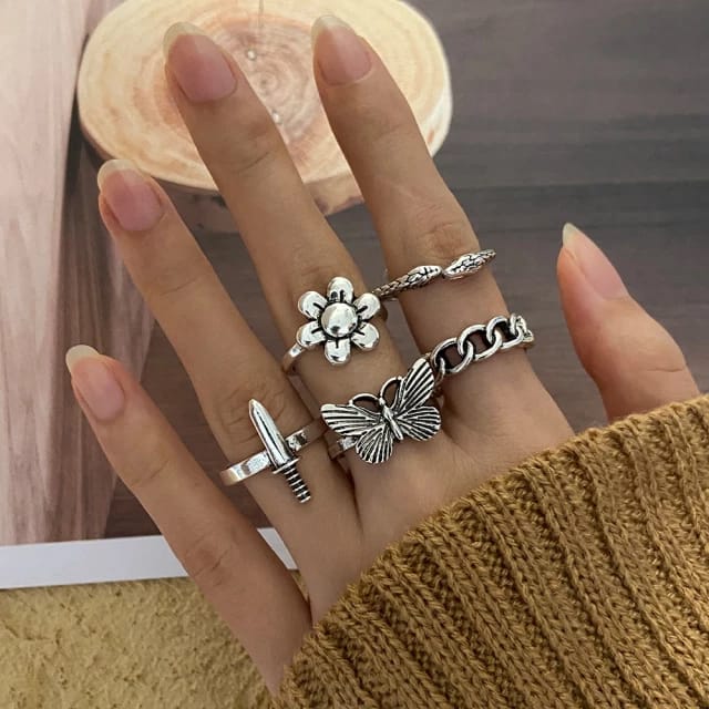 YU Fashions Retro Silver Butterfly Heart Ring Set of 5