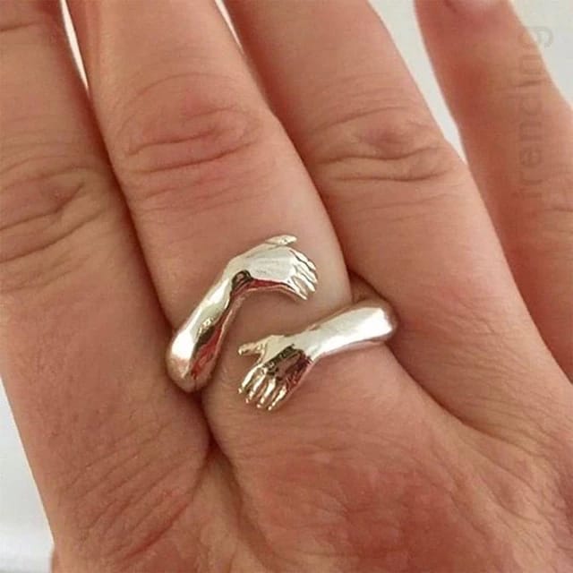 Yu Fashions Cute Hug Ring
