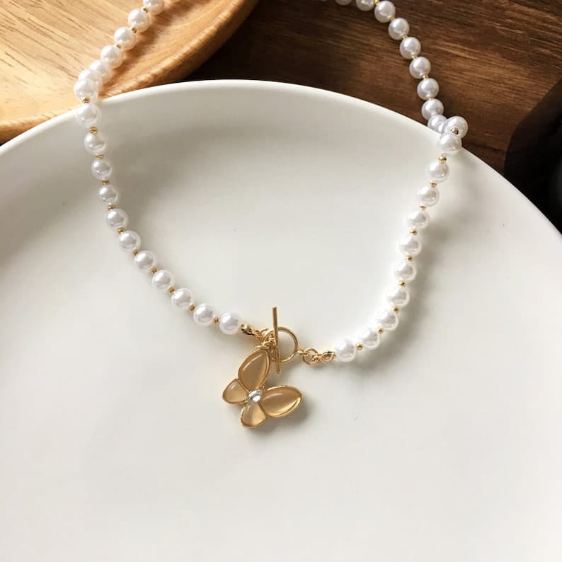 Yu Fashions Cute Butterfly Pendent Stone Pearl Necklace Chain