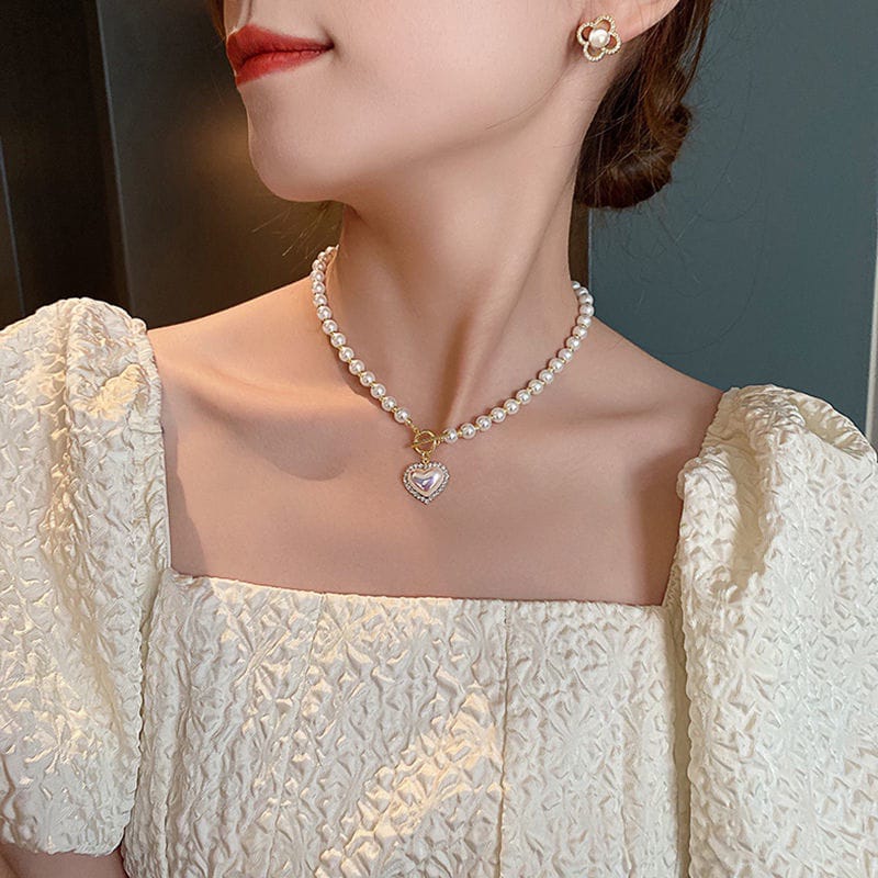 Yu Fashions Rhinestone Pearl Heart Pendent Necklace Pearl Chain