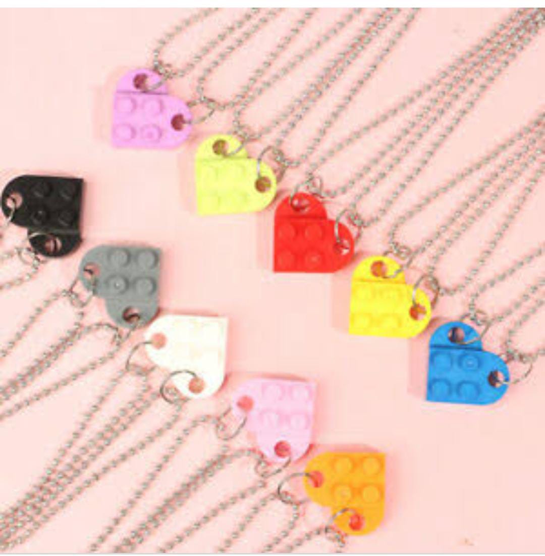 Yu Fashions Box Openable Couple Sister Best Friend Pendent Necklace Chain