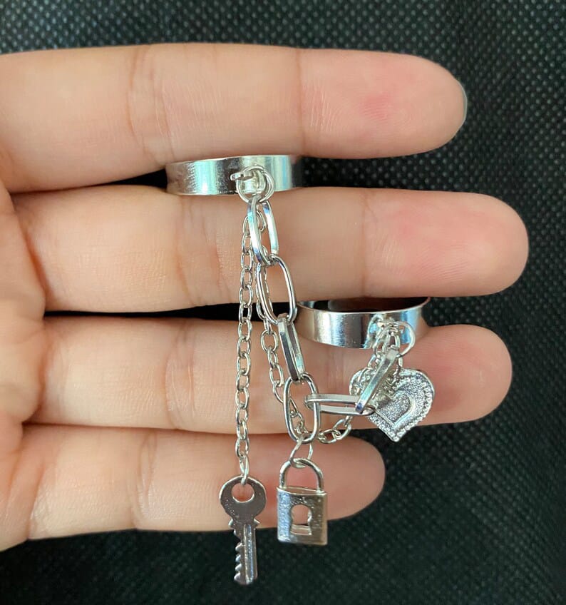 Yu Fashions Cross Vintage Heart Lock Key High Fashion dual Joined Korean Ring Set