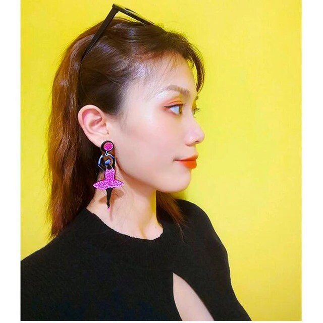 Yu Fashions dancing Doll Pink Cute Funky Punk Korean Earrings Pair