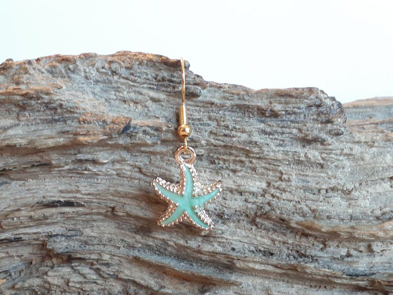 Yu Fashions Starfish Cute Korean Earrings Pair