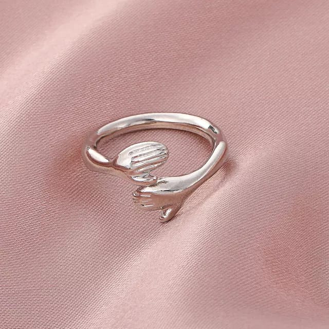 Yu Fashions Cute Hug Ring