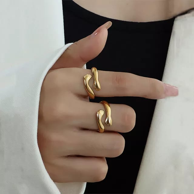 Yu Fashions Cute Hug Ring