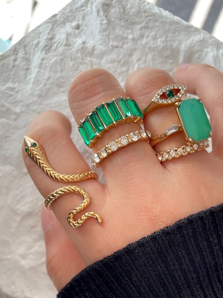 Yu Fashions Green Emerald Stones Snake animal Evil Eye Ring Set of 6