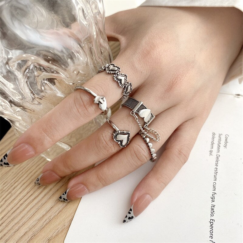 Yu Fashions Heart Chain Silver Ring Set of 5
