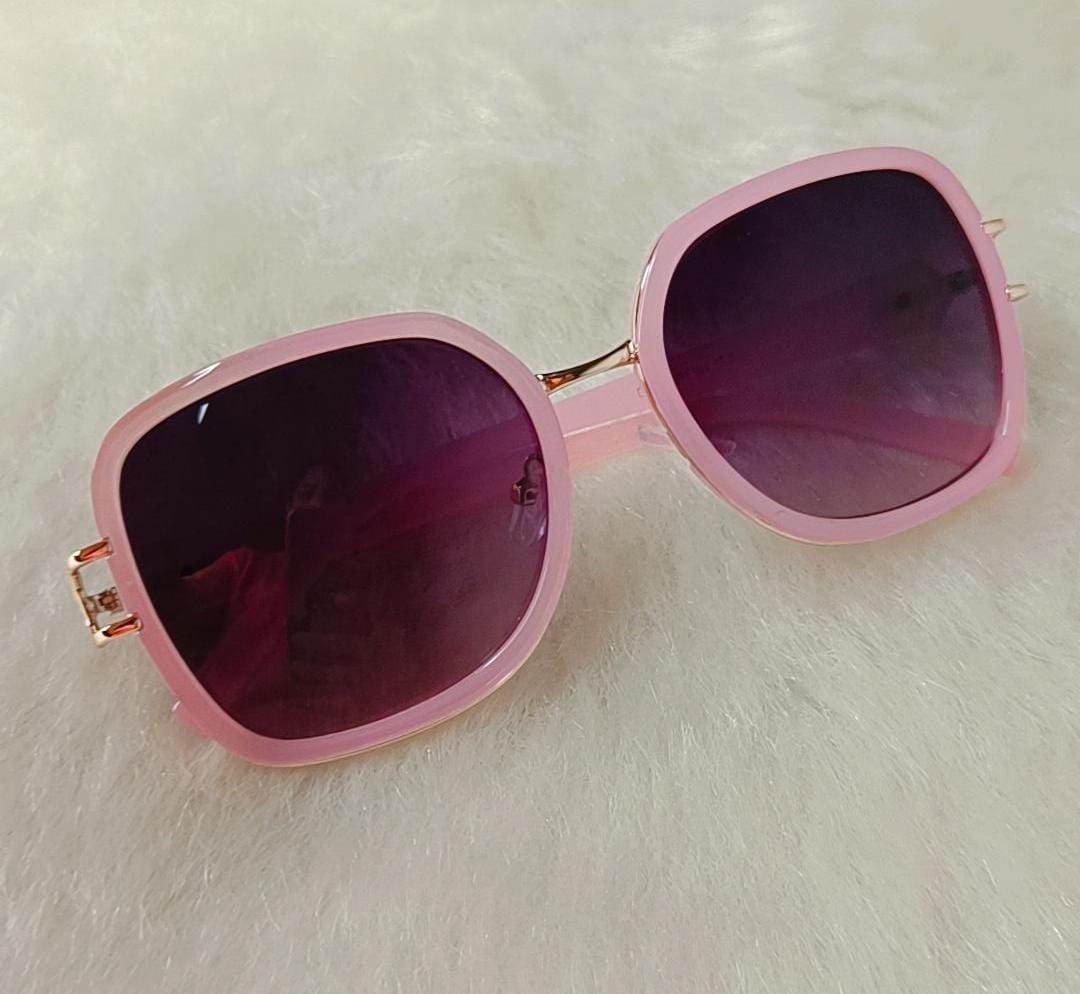 Yu Fashions Square Shaped High Fashion UV Protected Korean Sunglasses