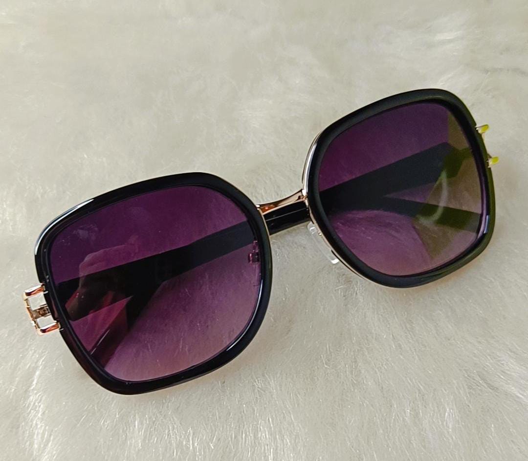 Yu Fashions Square Shaped High Fashion UV Protected Korean Sunglasses