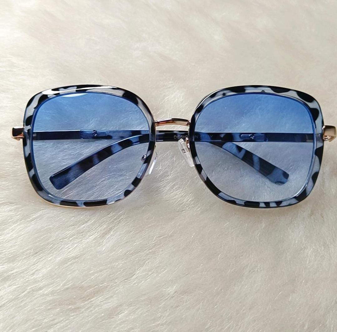 Yu Fashions Square Shaped High Fashion UV Protected Korean Sunglasses