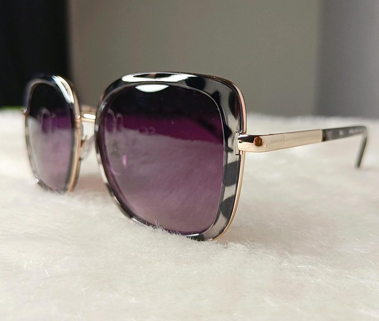 Yu Fashions Square Shaped High Fashion UV Protected Korean Sunglasses