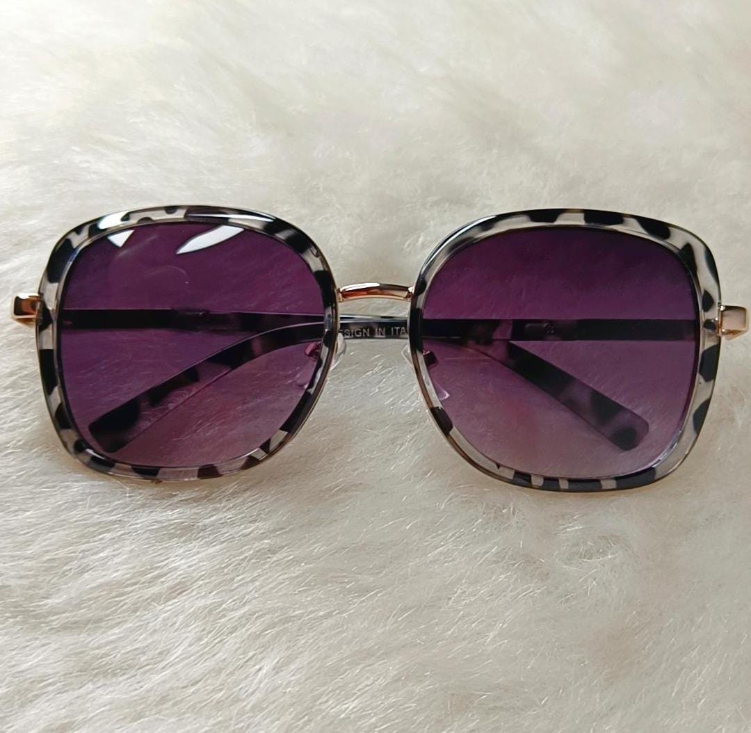 Yu Fashions Square Shaped High Fashion UV Protected Korean Sunglasses