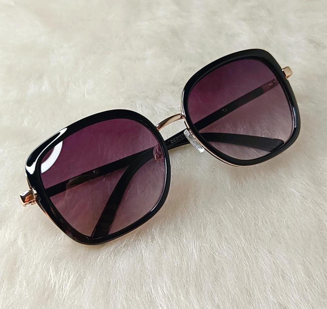 Yu Fashions Square Shaped High Fashion UV Protected Korean Sunglasses