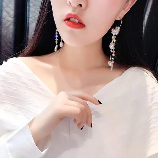 Yu Fashions White Shell Pearl Drop Korean earrings Pair