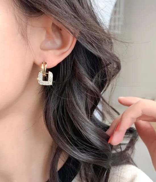 Yu Fashions Geometrical Rectangular Shaped Rhinestone Korean Earrings Pair