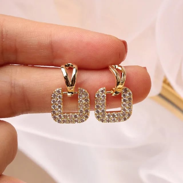 Yu Fashions Geometrical Rectangular Shaped Rhinestone Korean Earrings Pair