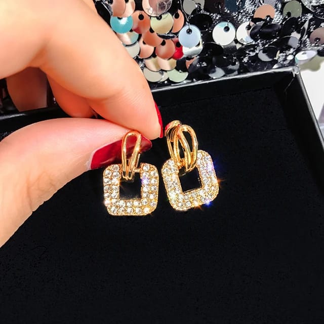 Yu Fashions Geometrical Rectangular Shaped Rhinestone Korean Earrings Pair