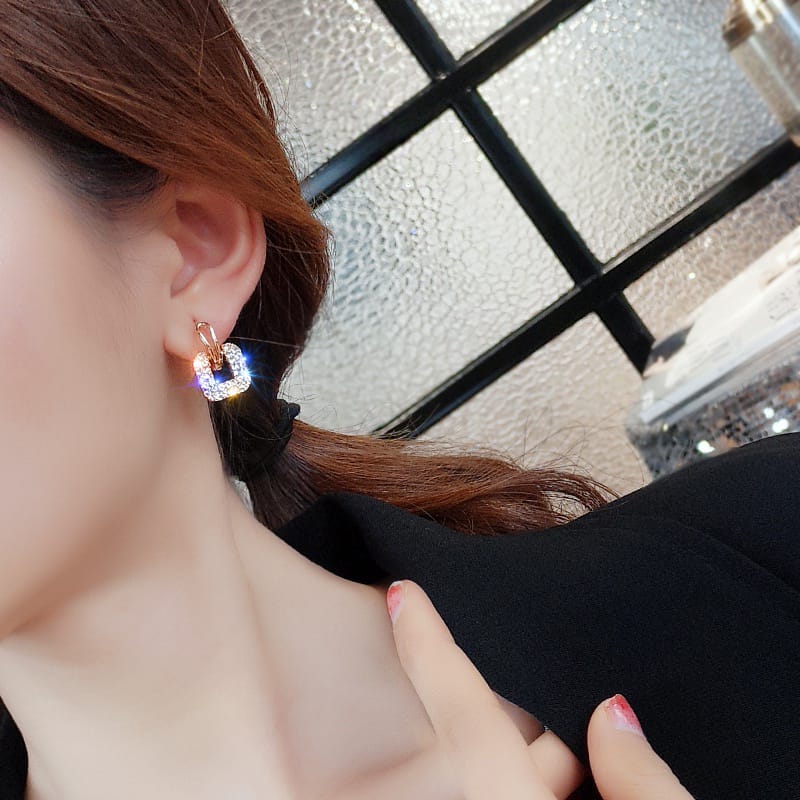 Yu Fashions Geometrical Rectangular Shaped Rhinestone Korean Earrings Pair