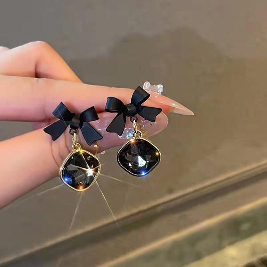 Yu Fashions Black Bow Crystal Cute Korean earrings Pair