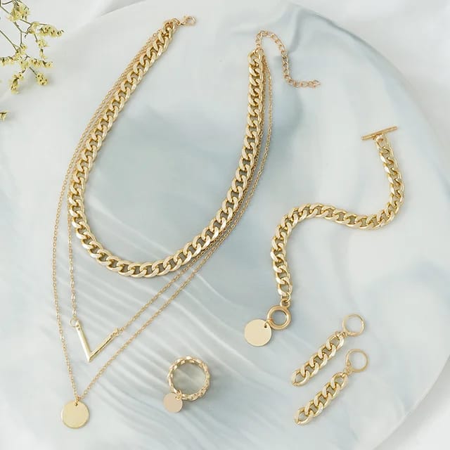 Yu Fashions Multilayered Golden Set