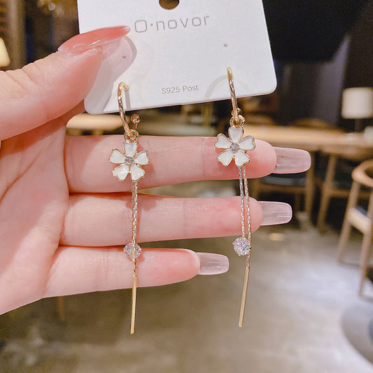 Yu Fashions Cute Four Clover Flower Drop Pearl Korean Earrings pair