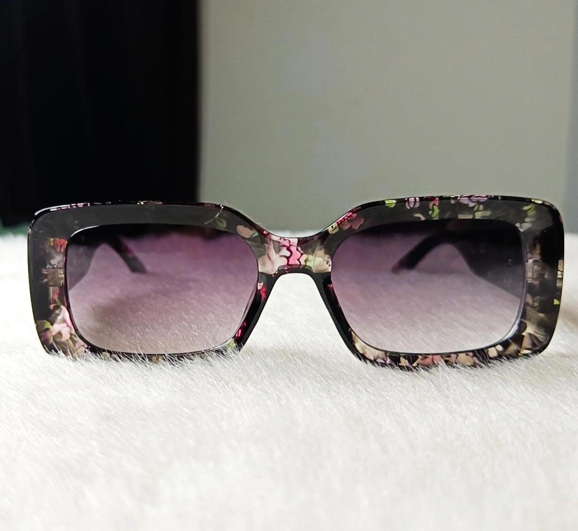 Yu Fashions High Fashion Edgy Classy UV Protcted Korean Sunglasses
