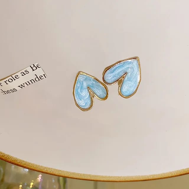 Yu Fashions Love Heart Shape Elegant Cute Korean earrings for women