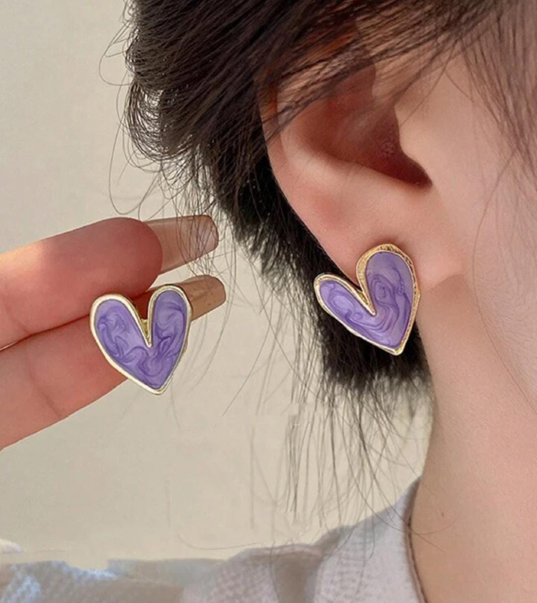 Yu Fashions Love Heart Shape Elegant Cute Korean earrings for women