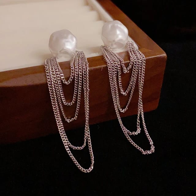Yu Fashions Luxury High-End Pearl Bohemian Chain Tassel Korean Earrings for women