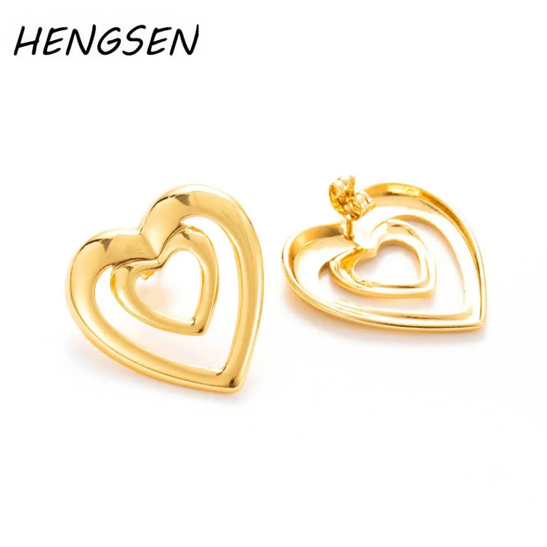 Yu Fashions Heart Shaped Anti Tarnish Geometrical High Fashion Korean Earrings