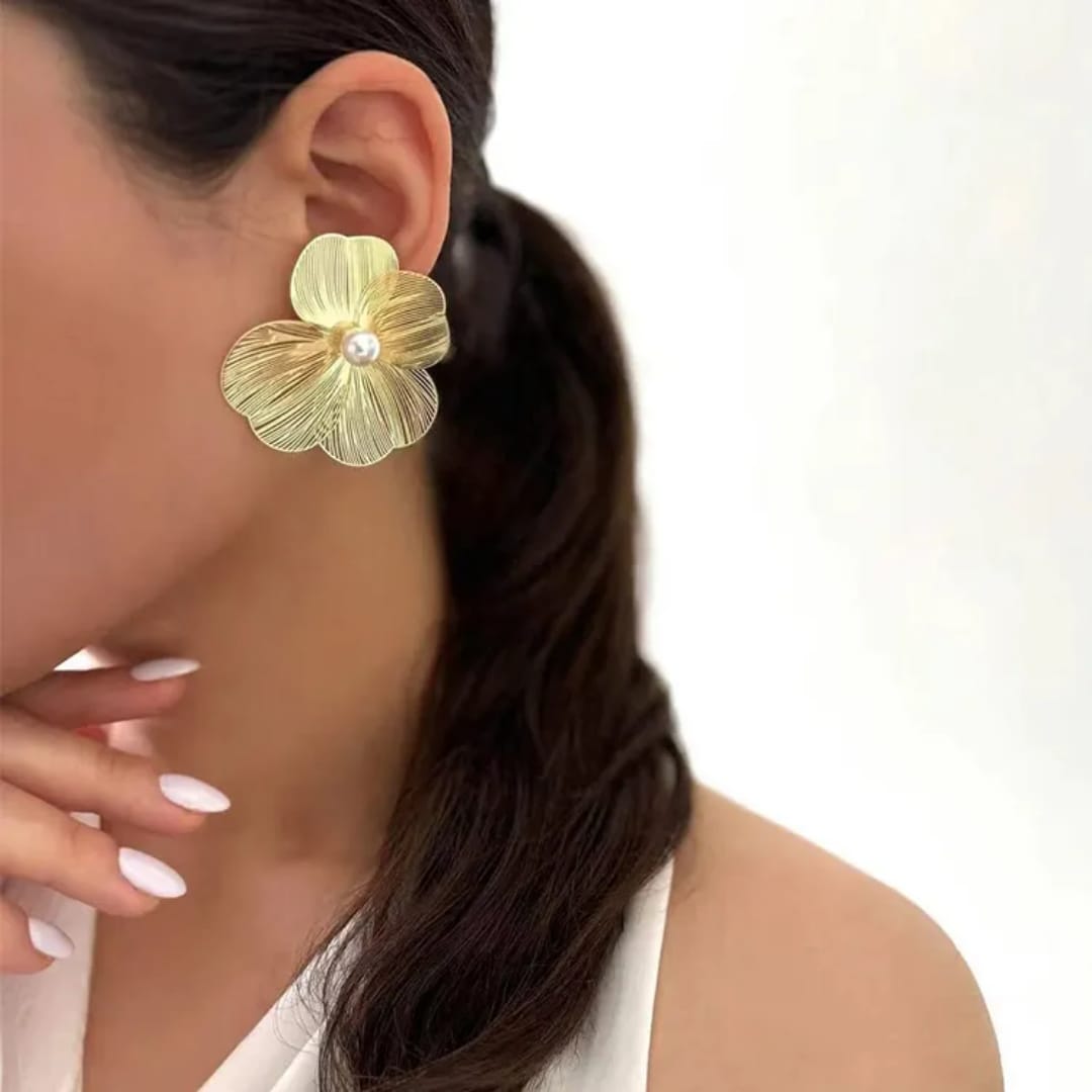 Yu Fashions Geometrical Flower Shaped three petaled pansi inspired Lumi Pearl High Fashion Korean earrings