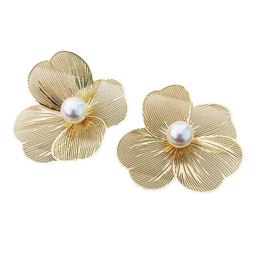 Yu Fashions Geometrical Flower Shaped three petaled pansi inspired Lumi Pearl High Fashion Korean earrings