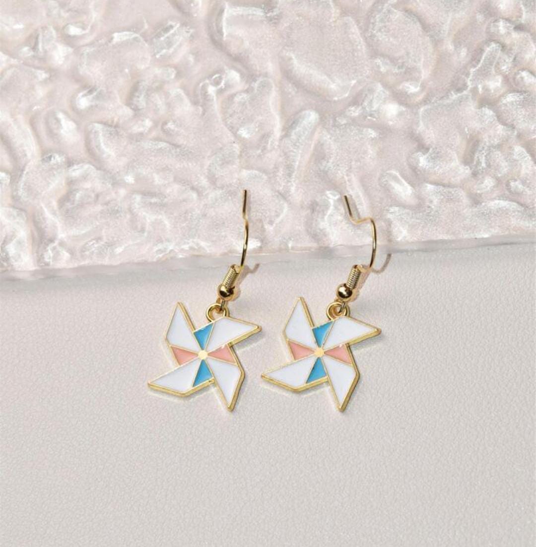 Yu Fashions Pin Wheel Cute Drop Korean Earrings Pair