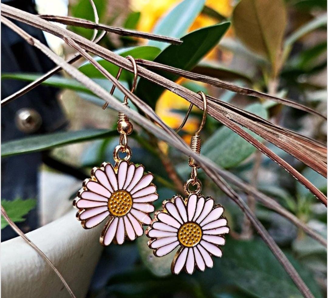 Yu Fashions Summer Sunflower Floral Cute Korean Earrings Pair