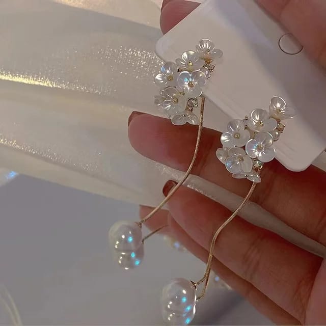 Yu Fashions Faux Pearl Flower Bunch Drop Pearl Golden Korean Earrings Pair