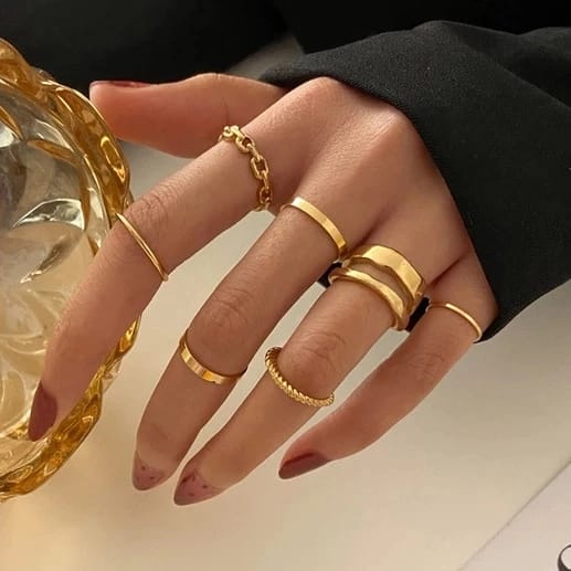 Yu Fashions Elegant  Crescent golden elegant Ring set of 7