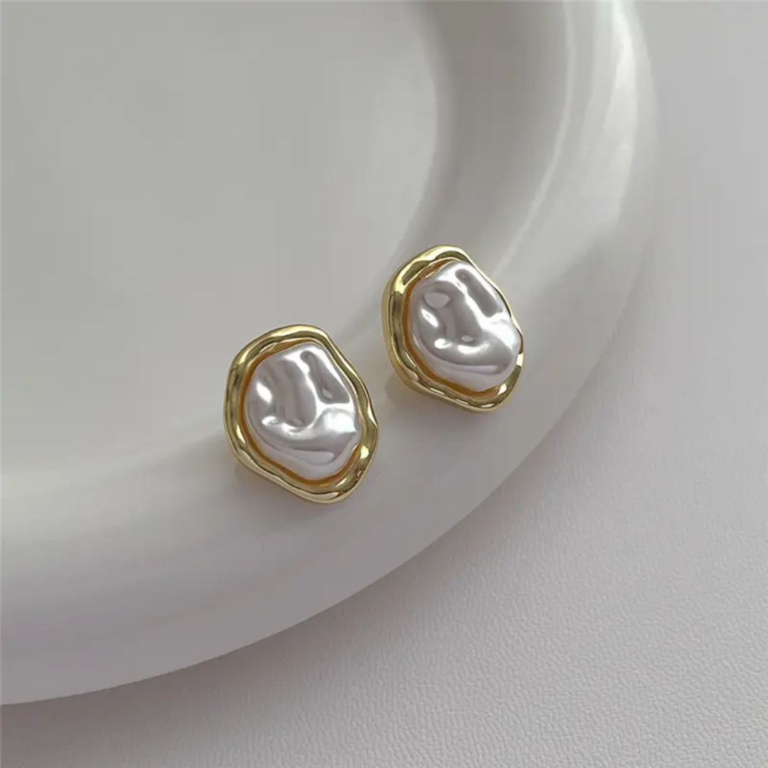 Yu Fashions Ocean Pearl High Fashion Golden Detail Korean Earrings Pair