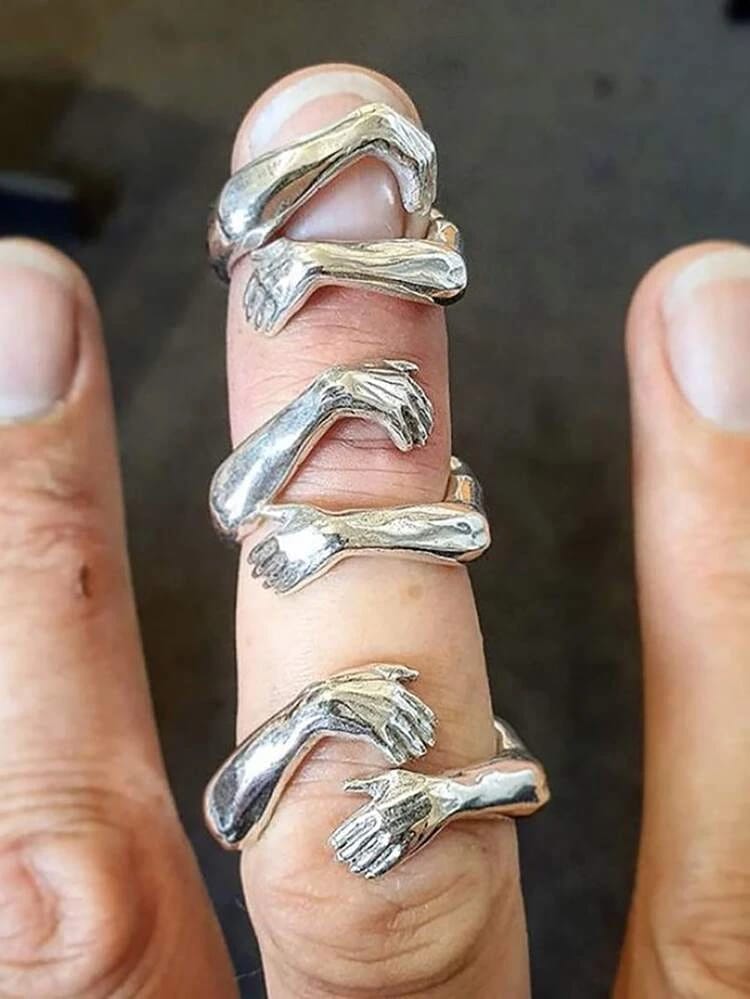 Yu Fashions Cute Hug Ring