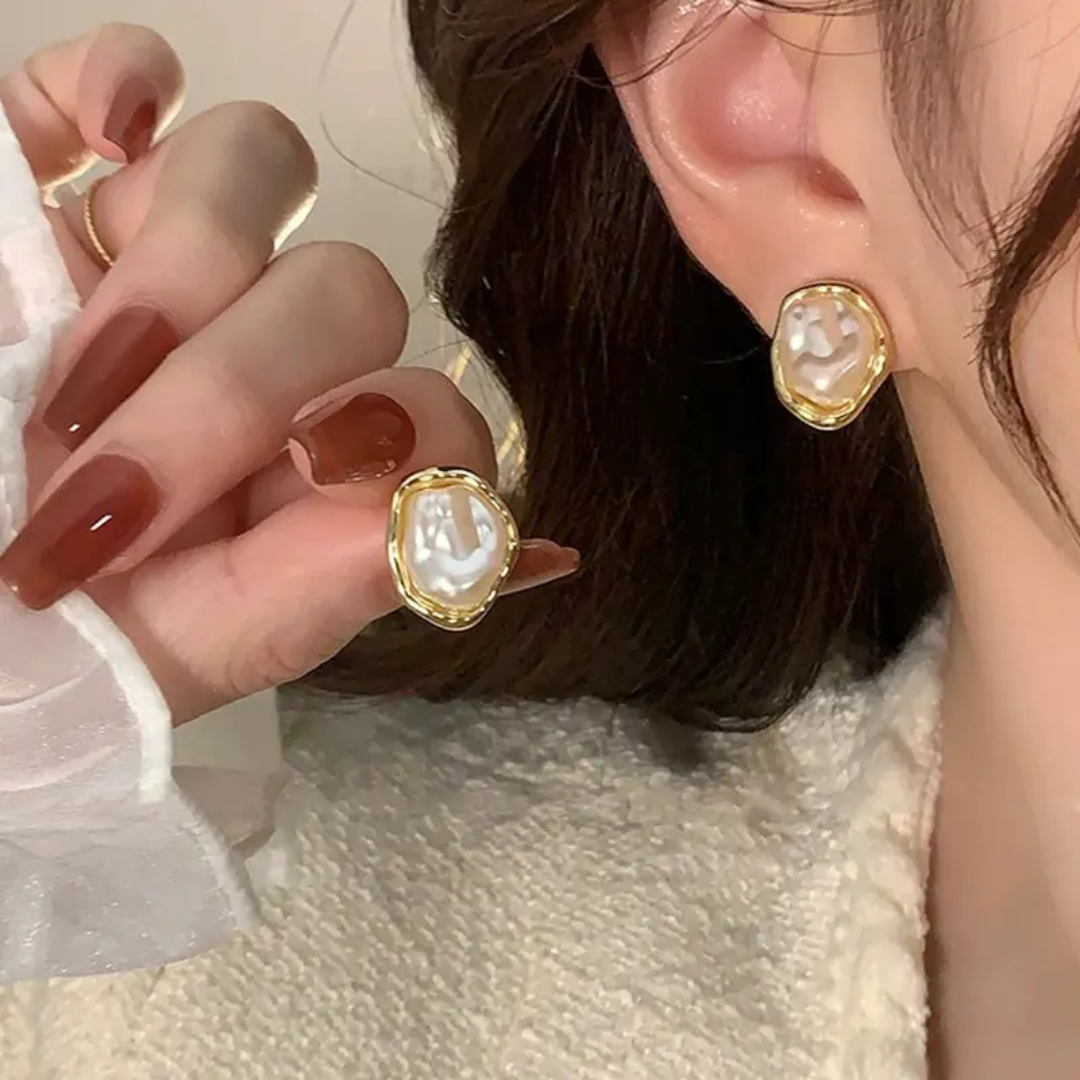 Yu Fashions Ocean Pearl High Fashion Golden Detail Korean Earrings Pair