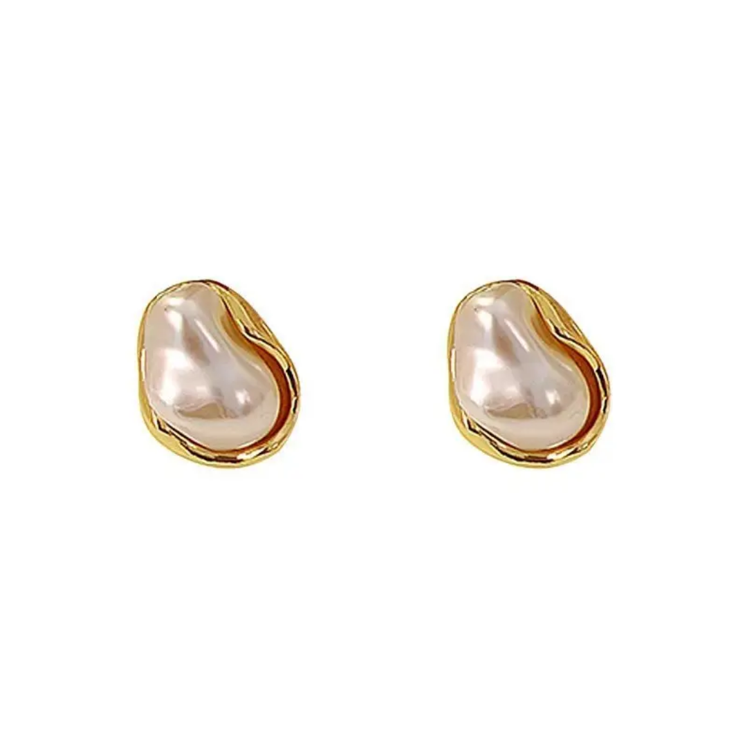 Yu Fashions Ocean Pearl High Fashion Golden Detail Korean Earrings Pair