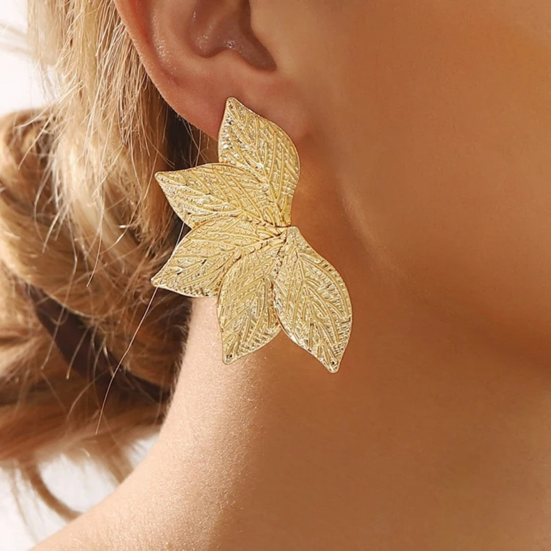 YU Fashions  Vintage Geometric Thick  Textured Five Leaf Multilayered Irregular Statement Korean Earrings Pair