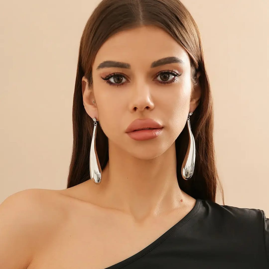 YU Fashions  Big Water Drop Geometric Tangle Exaggerated Statement Korean Earrings Pair